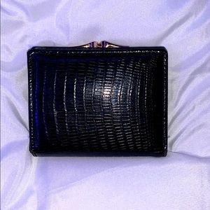 Small compact wallet